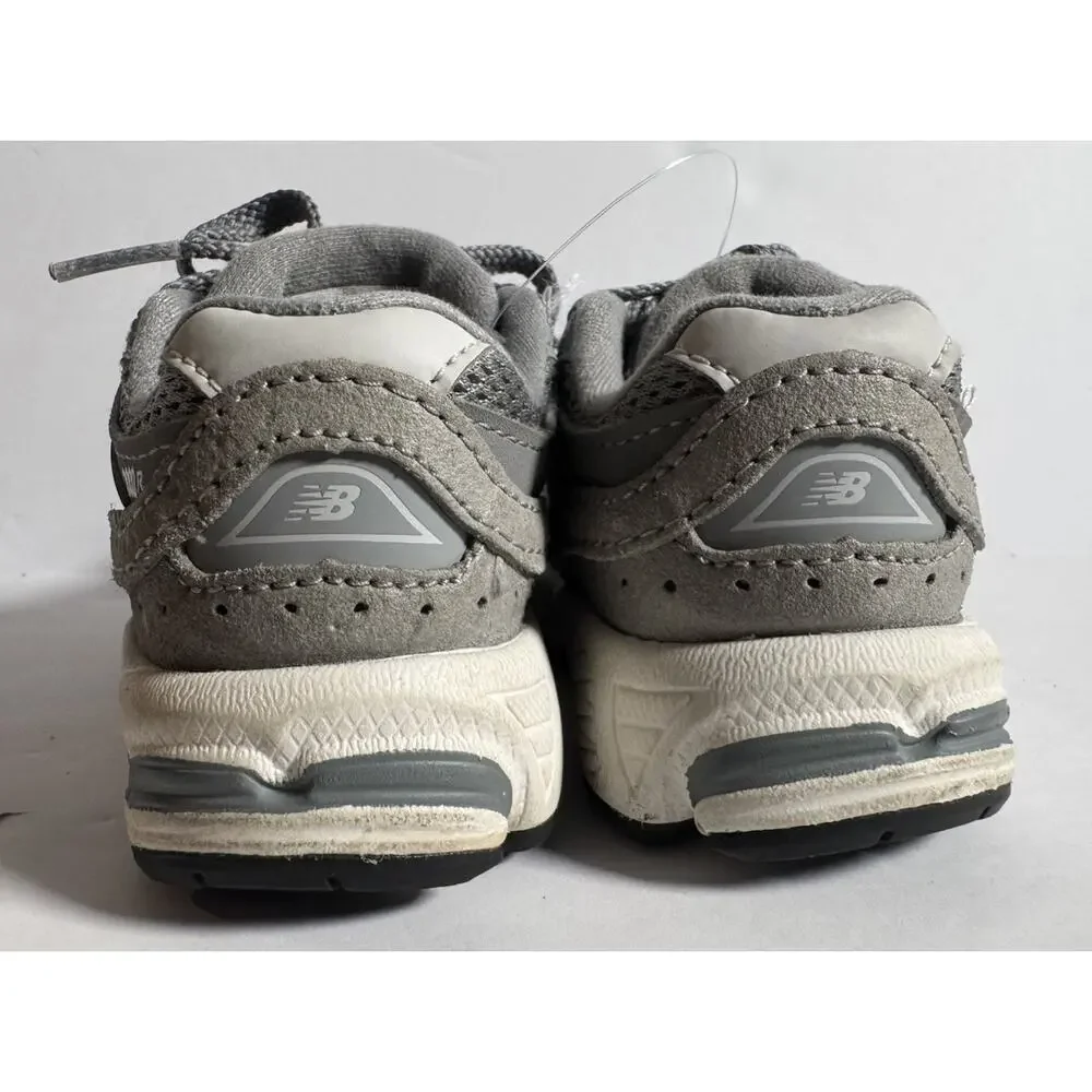New Balance 2002R Gray Sneakers Shoes US 5 Suede Mesh Running Lifestyle